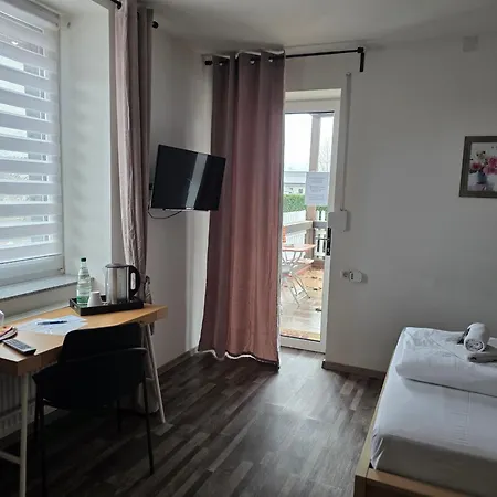 Fuer Monteure Guest house