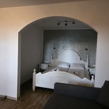 Fuer Monteure Guest house 3*