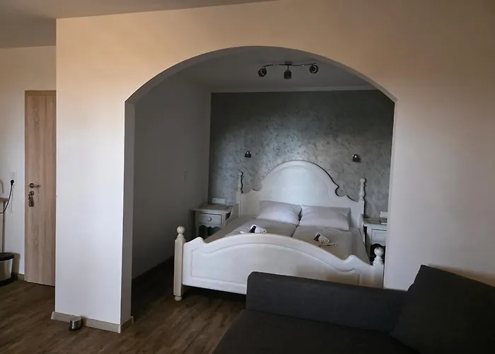 Fuer Monteure Guest house 3*